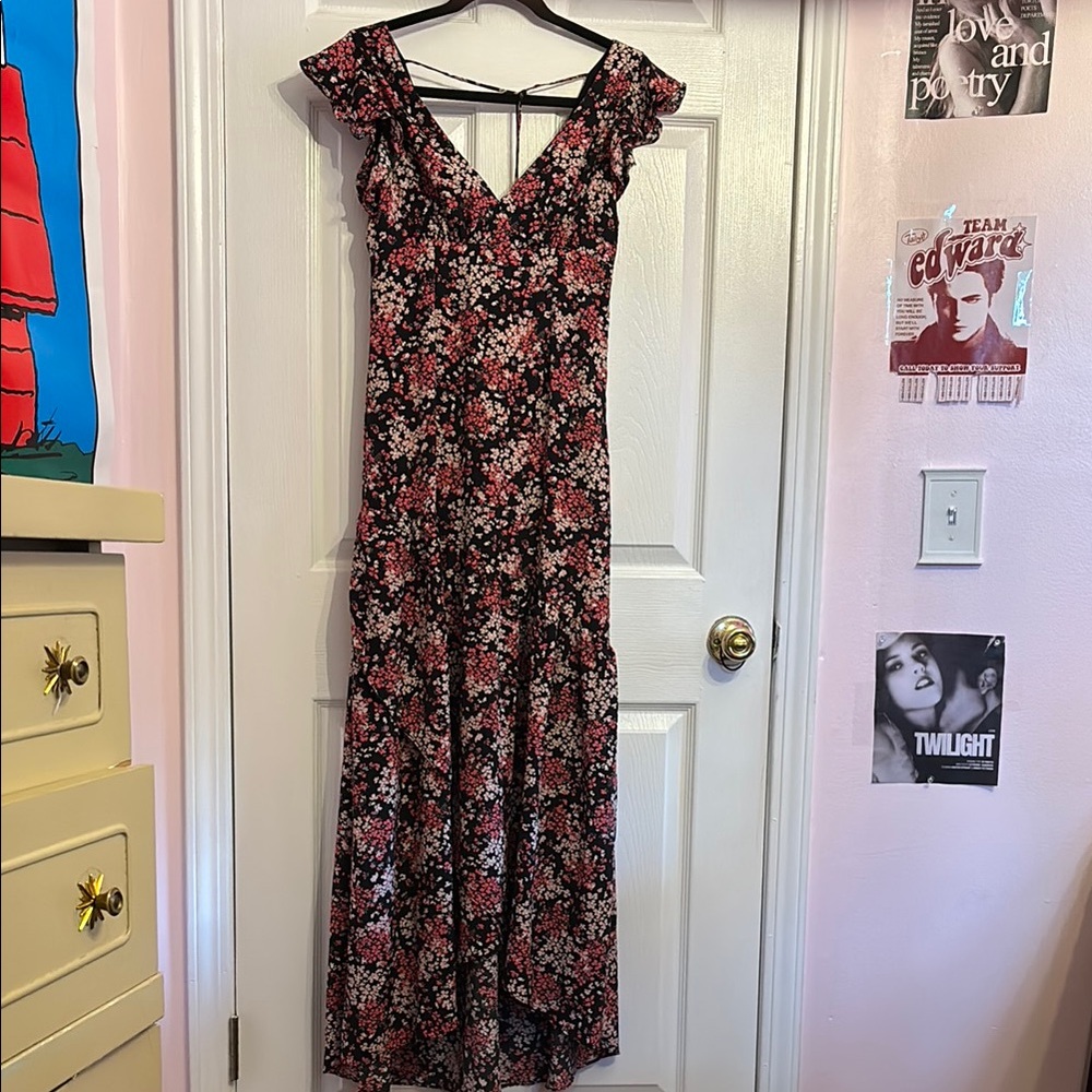 Altar'd State Black and Pink Flutter Sleeve Maxi Sundress